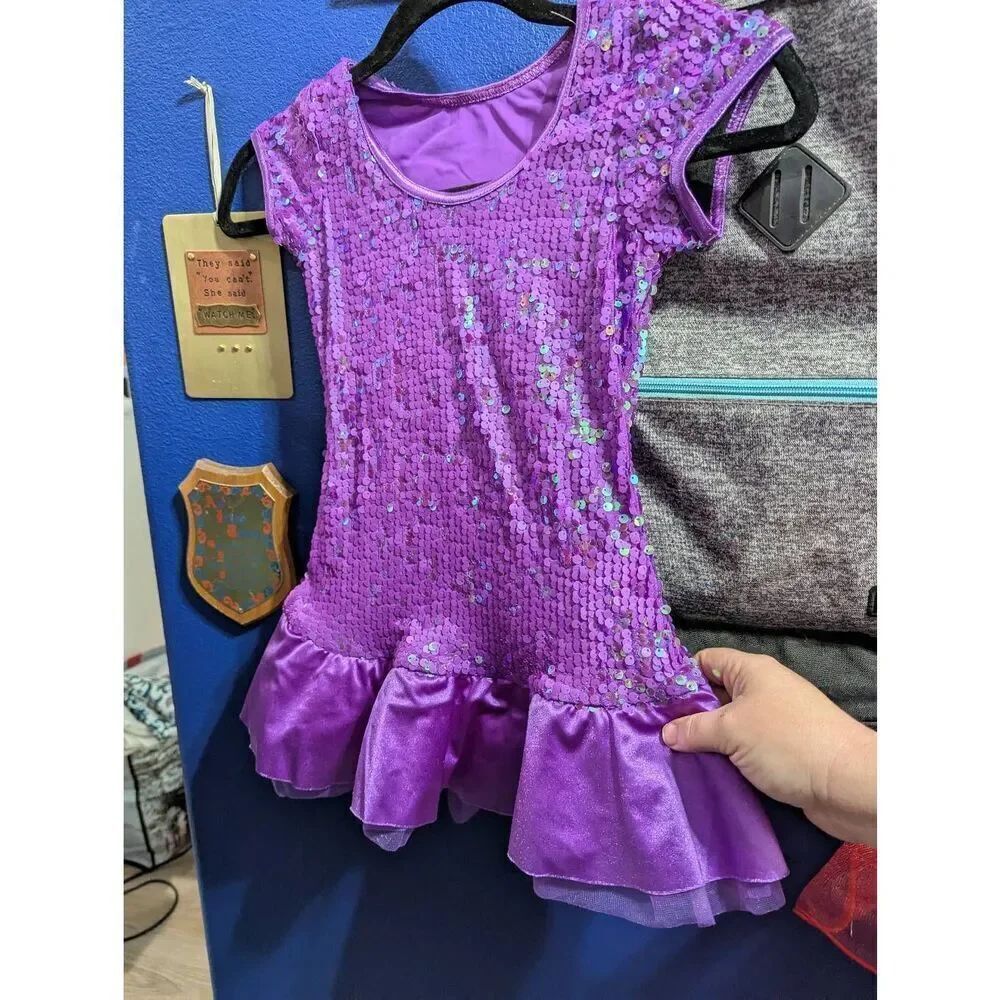 5/25 3T Sequin Dance Costume!